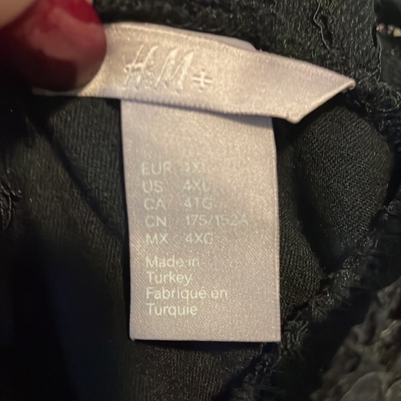 H&M+ size 4X - Picture 9 of 9